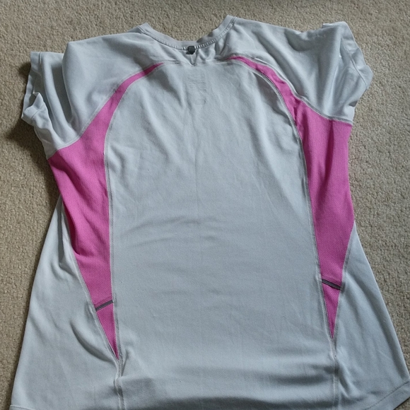 Nike exercise top XL - Picture 4 of 5